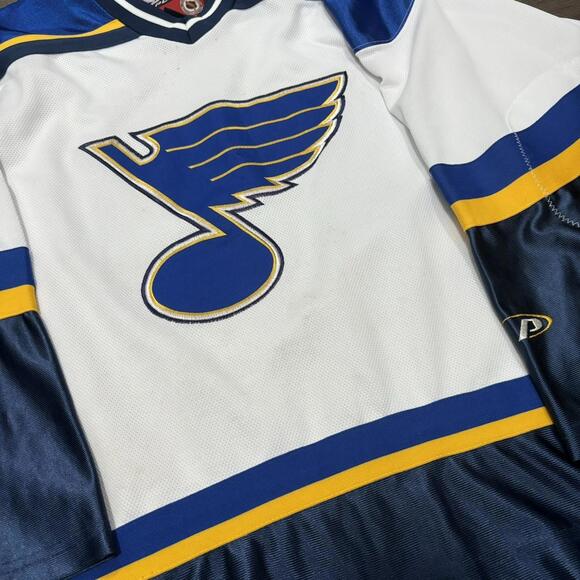 Vintage St Louis Blues Pro Player Jersey - Picture 3 of 8